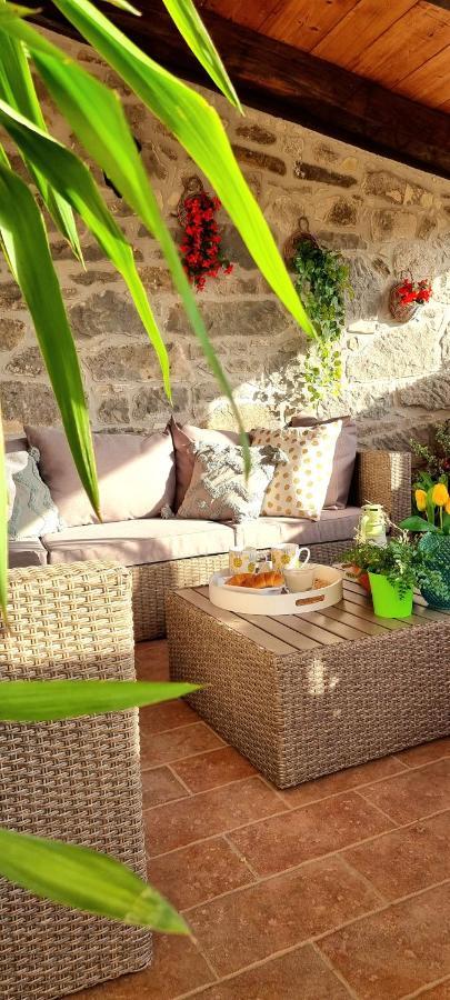 Apartment In The Smallest Town In The World Hum Exteriér fotografie