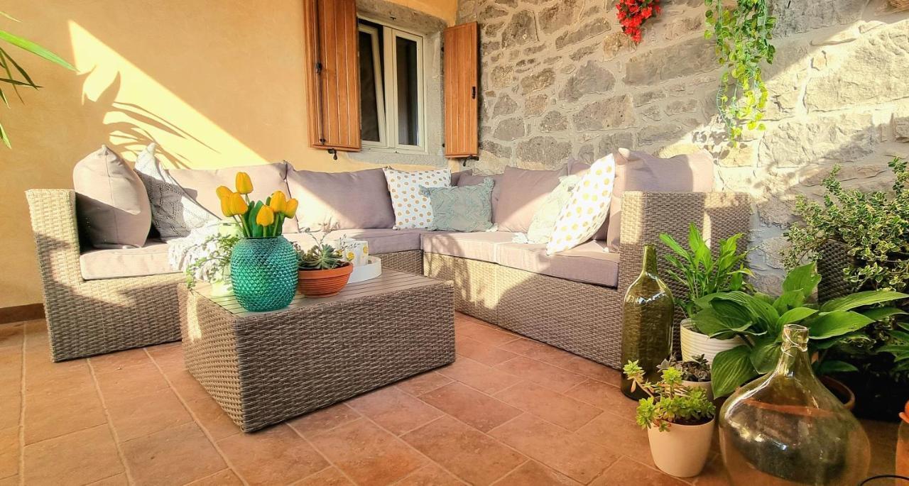 Apartment In The Smallest Town In The World Hum Exteriér fotografie