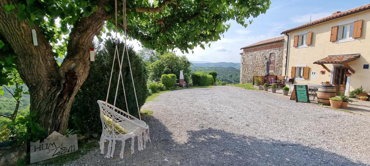Apartment In The Smallest Town In The World Hum Exteriér fotografie